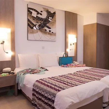 New Famagusta & Hotell Ayia Napa